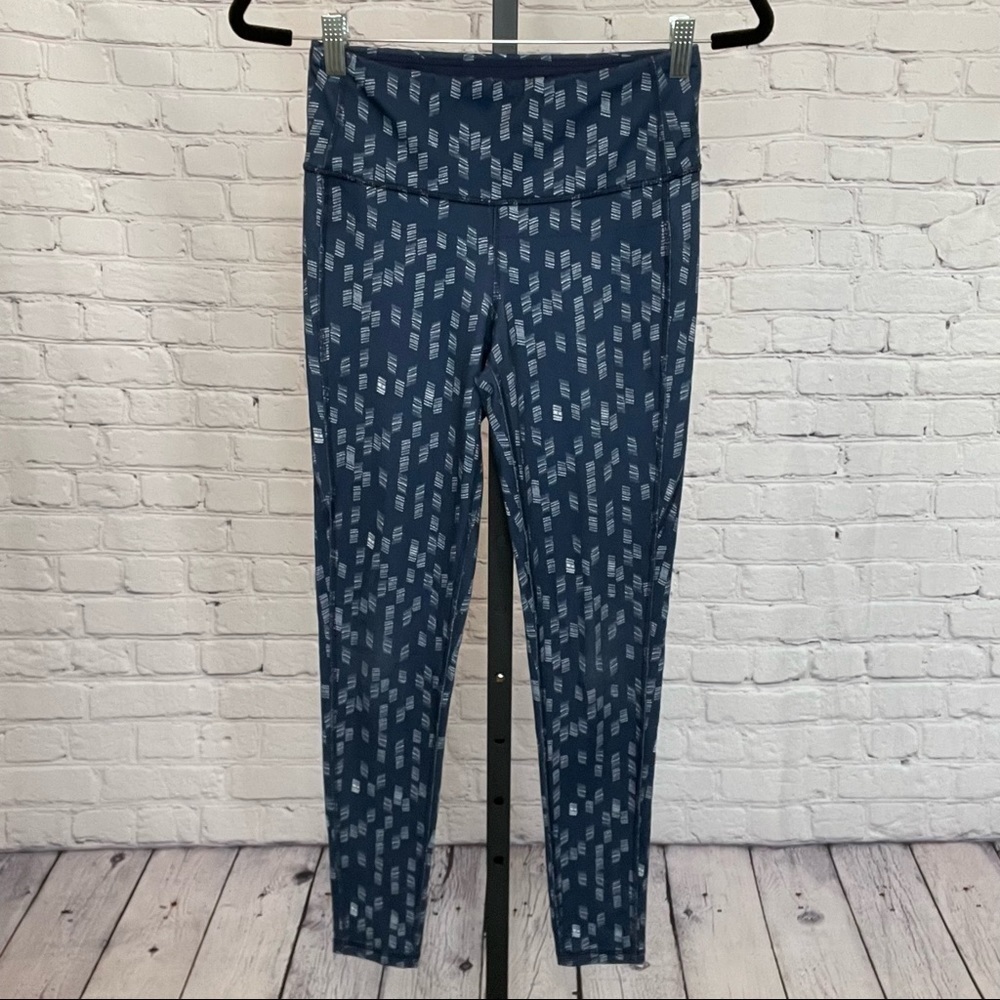 Lucy High Waisted Blue Printed Leggings Size Small